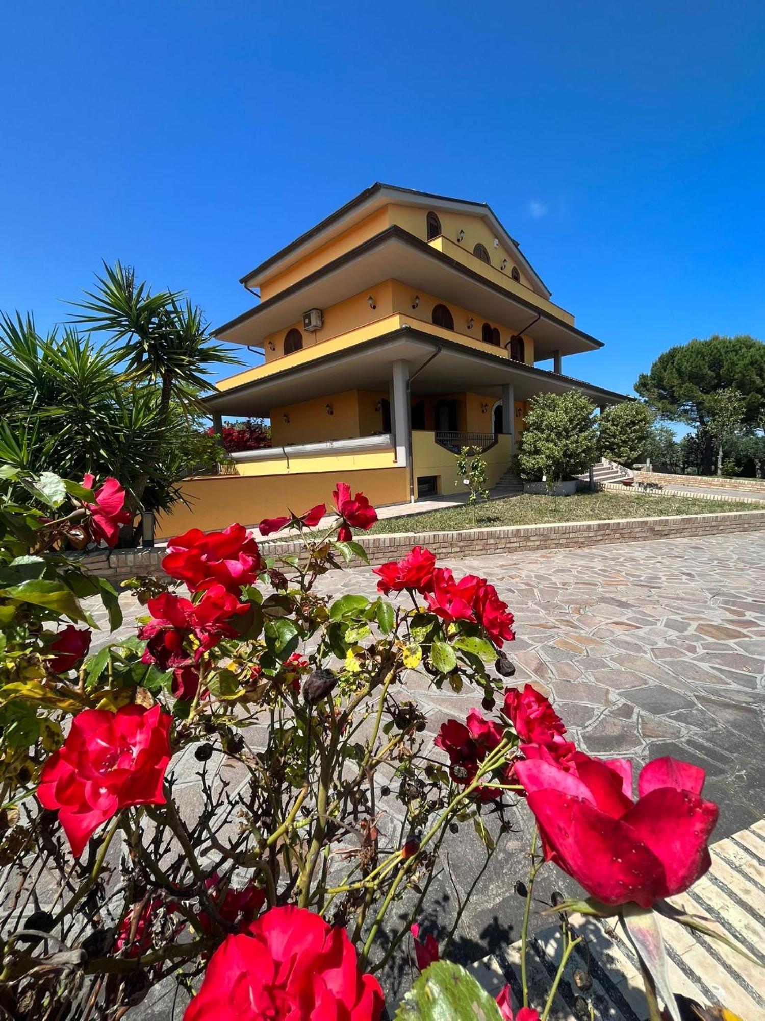 Villa Emma Torrevecchia Teatina Экстерьер фото